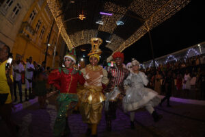 Natal Salvador 2025 - desfiles, cenografia especial e show gratuito de Roberto Carlos