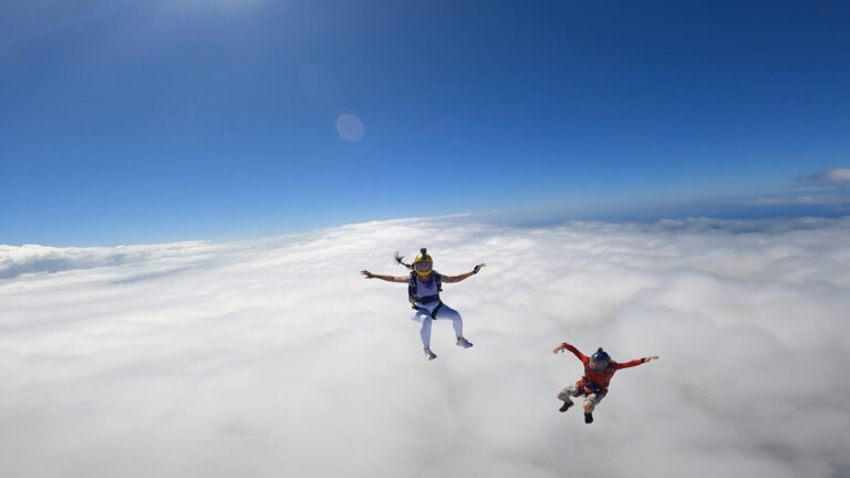 Salvador do alto: o paraquedismo chega para transformar a Experiência Turística na cidade